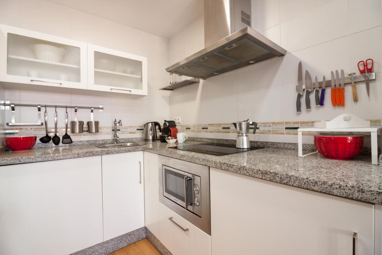 Sea & Wave Adela Boutique Apartment Malaga Exterior photo